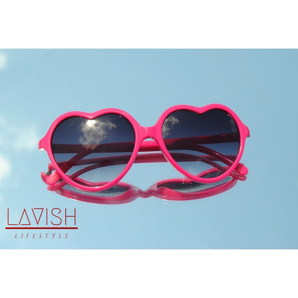 Pink Heart: Fashion Sunglasses
